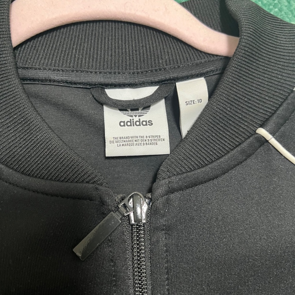LADIES ADIDAS JACKET - Picture 2 of 3